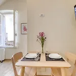 Casa Dritta -boutique In Alta Lägenhet