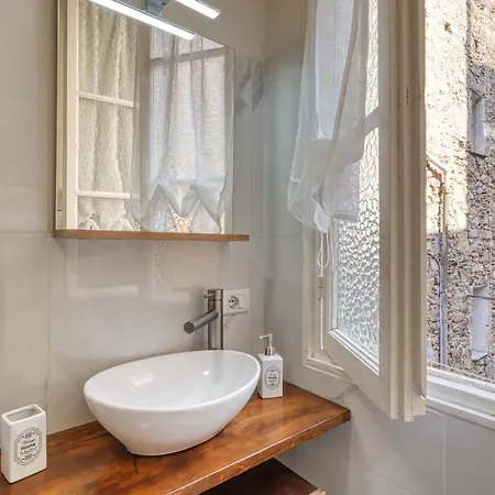 Casa Dritta -boutique In Alta Apartament Bordighera